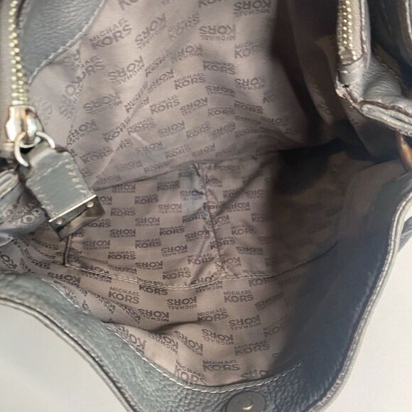Michael Kors Hobo Shoulder Bag - Gray Gunmetal Pebbled Leather w/ MK Charm*Read- - Picture 8 of 16
